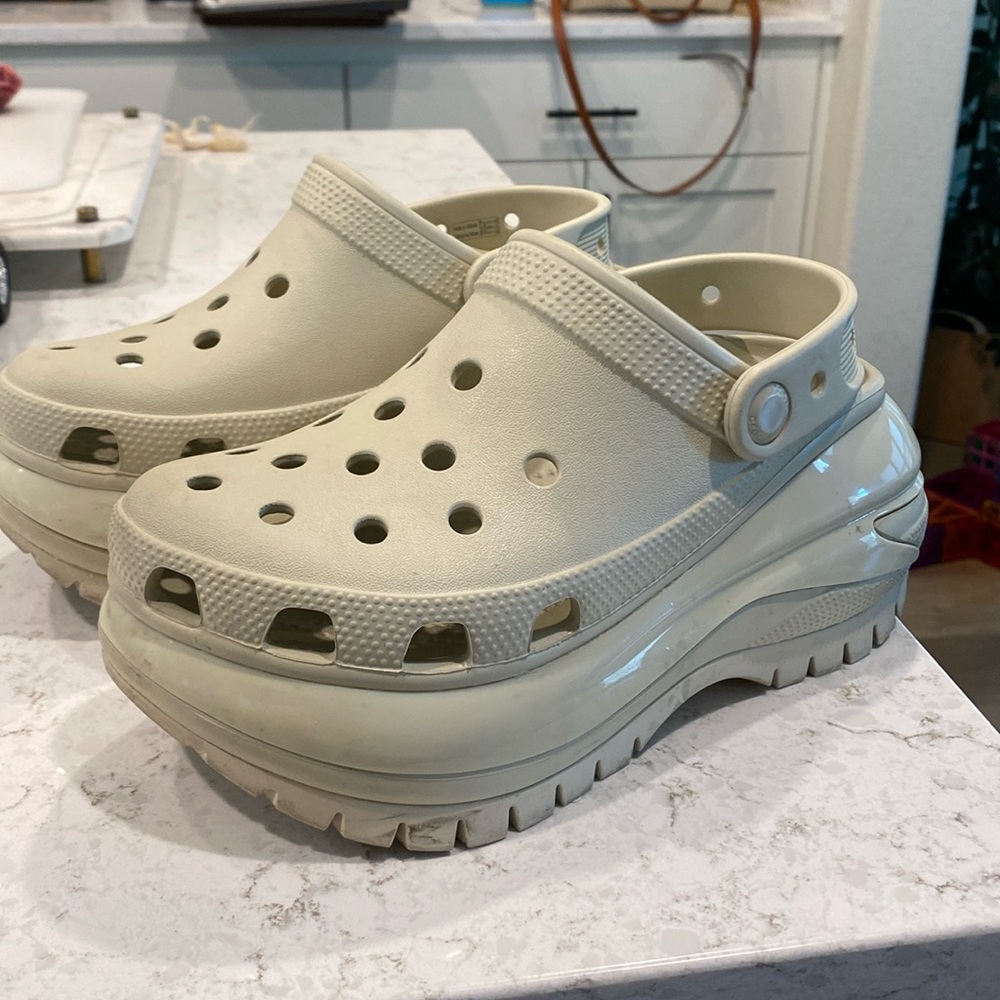 Croc clog
